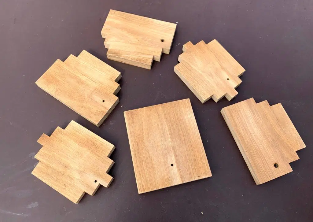 Assemblage des pièces de bois