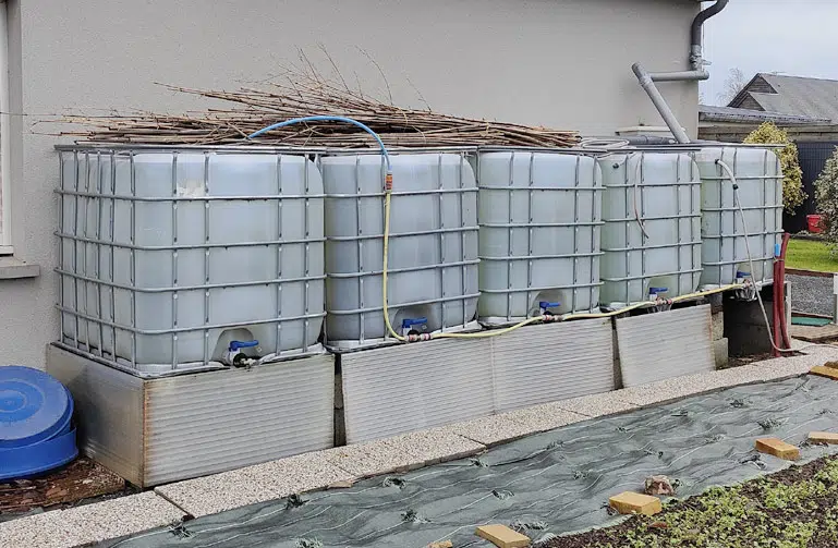 N"hésitez pas à installer plusieurs récupérateurs d'eau de pluie !
