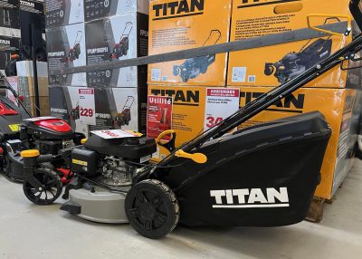 Tondeuse TITAN chez Brico Dépôt