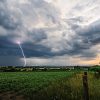Orage en approche, danger pour le jardin